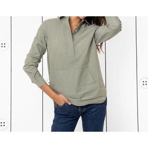 NEW THIRTEEN SEVEN trapezoid pullover in artichoke